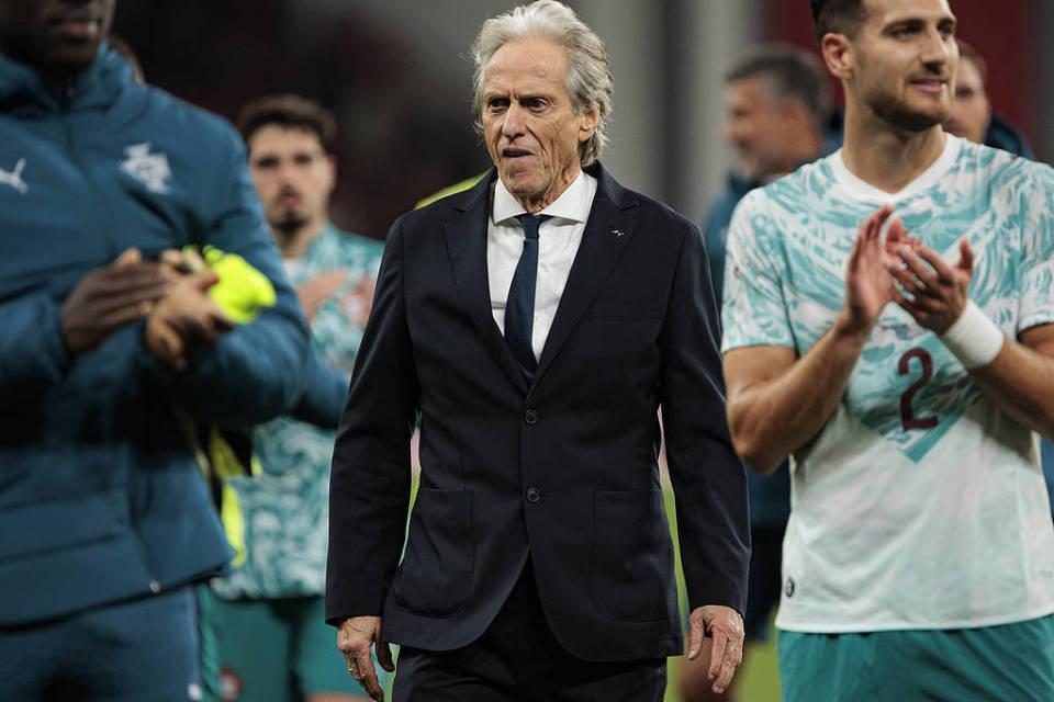 强硬！葡萄牙主帅仍拒向C罗道歉：不后悔所说的话 规则对谁都平等